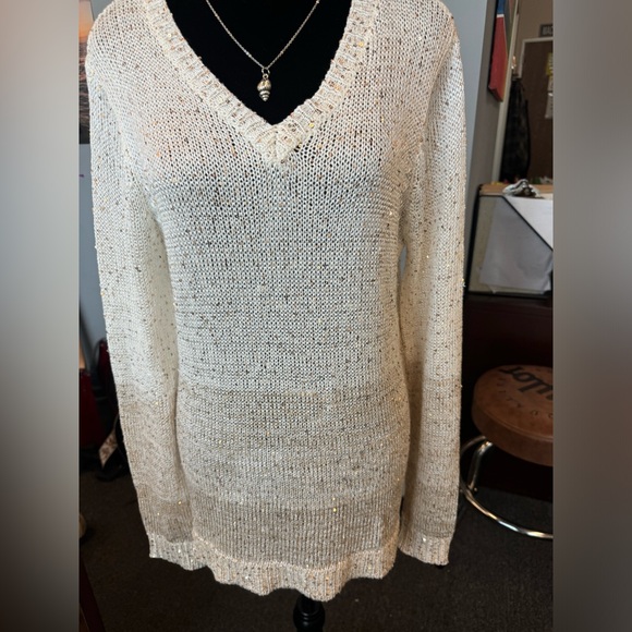 Liz Claiborne lightweight sweater - Picture 2 of 7